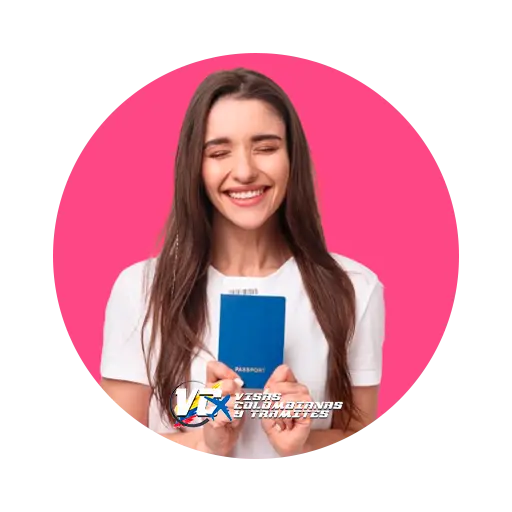 mujer con pasaporte nuevo